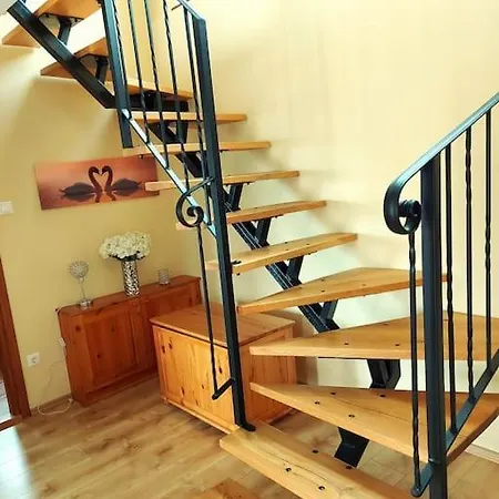 Linczi Haz Apartment *