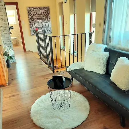 Linczi Haz Apartment