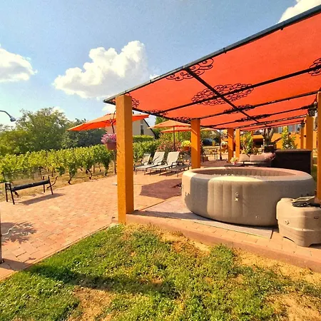 Linczi Haz Apartment *